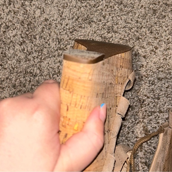 Tan wedge heels - Picture 7 of 10